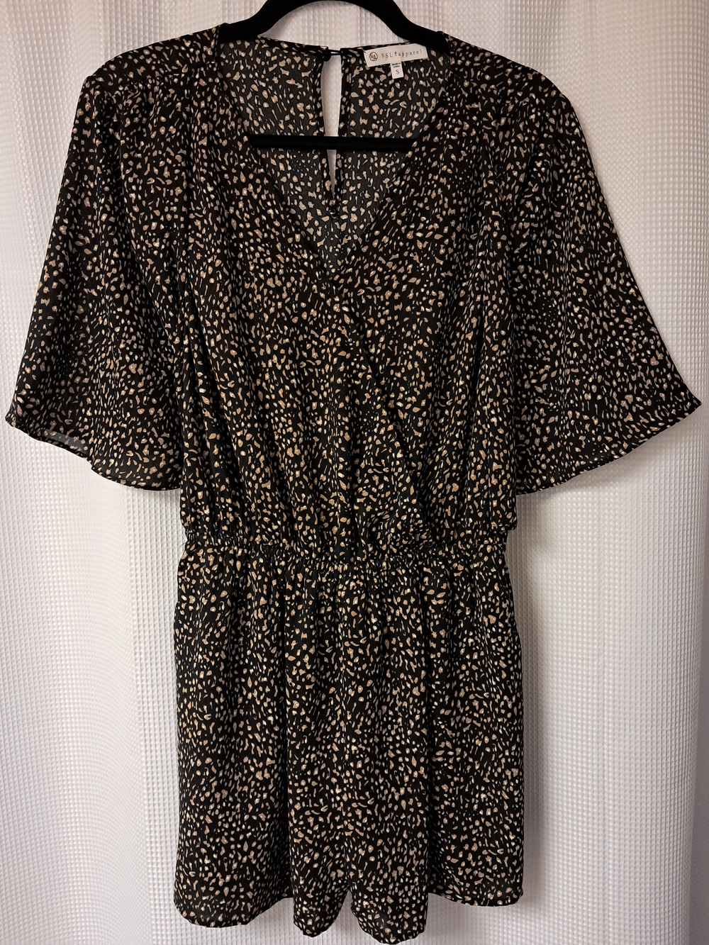 Black & Beige Printed V-Neck Mini Dress by Chelsea28